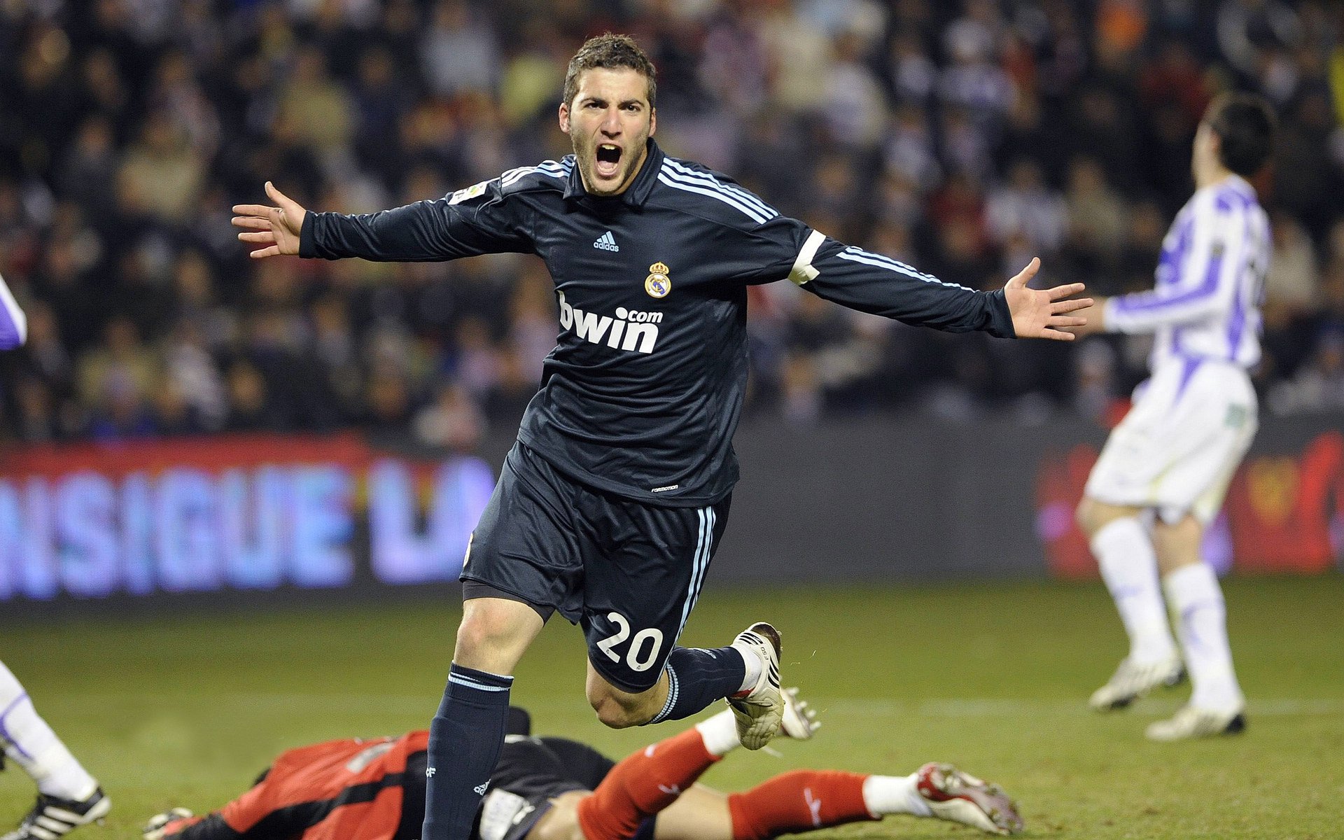 利雅得胜利客场憾平，C罗哑火引球迷担忧，利雅得胜利vs利雅得新月比分预测