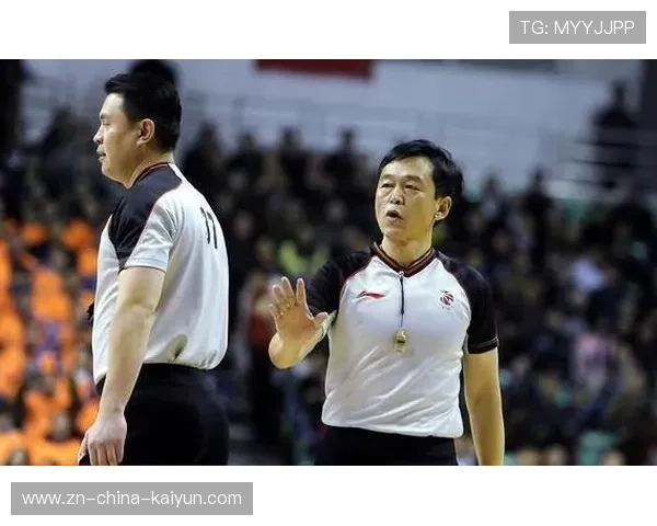 乔科维奇怒吼发球违例，裁判吓到结巴的精彩瞬间全揭秘